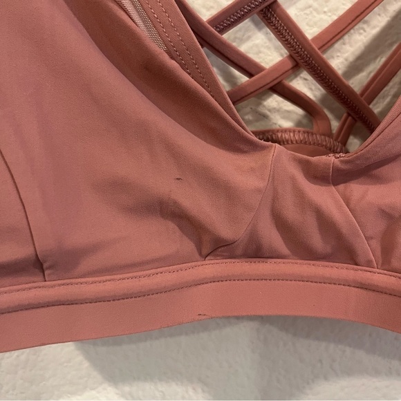 Lululemon mauve pink v neck sports bra mesh trim strappy back size 4 - Picture 2 of 7